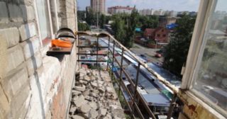 Демонтаж балкона Сарапул, цена от 2912 руб.
